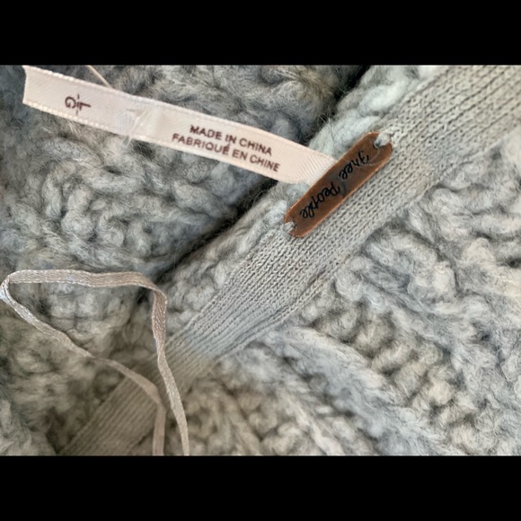 Free People cropped gray turtleneck sweater L - Picture 3 of 5